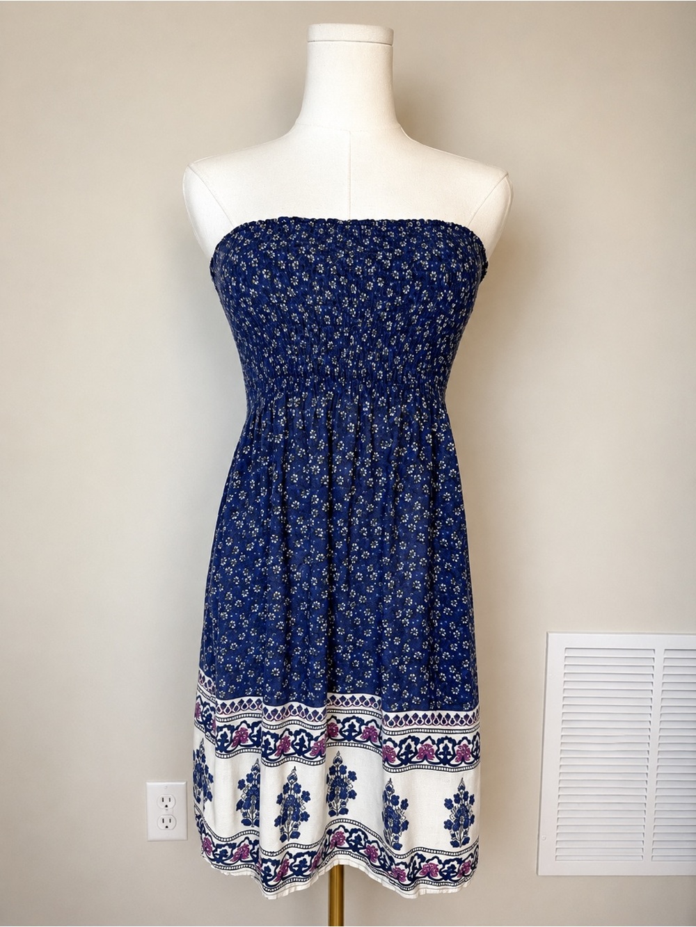 Forever 21 Small Blue Floral Strapless Smocked Boho Border Print Dress
